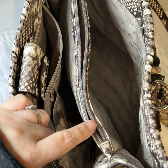 Michael Kors BUNDLE- Hamilton Python Tote Bag, Matching Wallet & NWT Dust bag - Picture 8 of 16